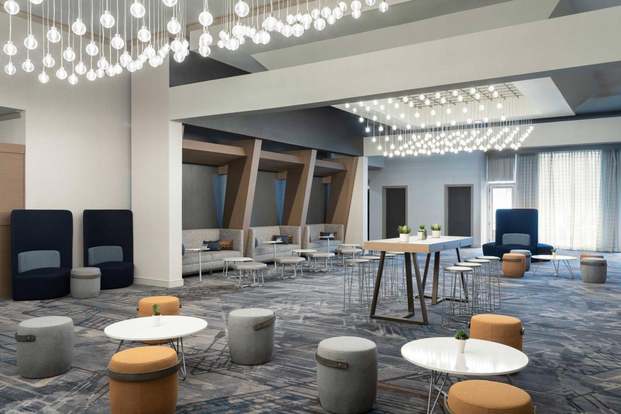 Marriott Greensboro Downtown Екстериор снимка