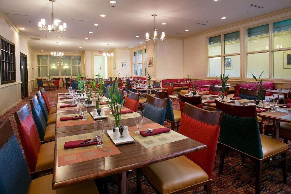 Marriott Greensboro Downtown Екстериор снимка