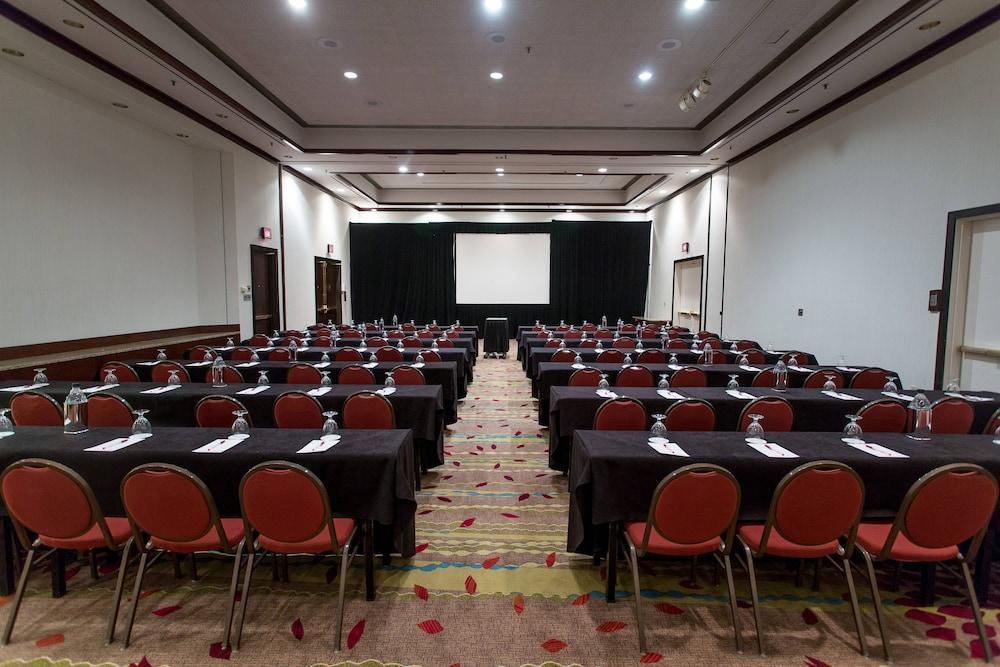 Marriott Greensboro Downtown Екстериор снимка